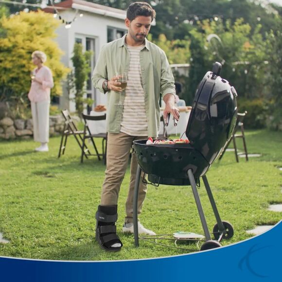 🩹 United Ortho Short Cam Walker Boot Fracture Sprain Support Recovery Small - Picture 2 of 10